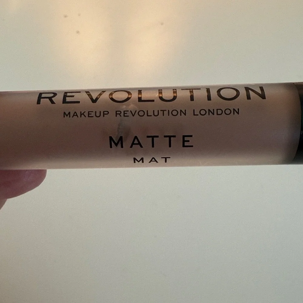 Makeup Revolution‎ London Matte Liquid Lipstick Darling 122